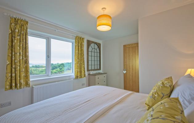 Curlew Cottage double bedroom