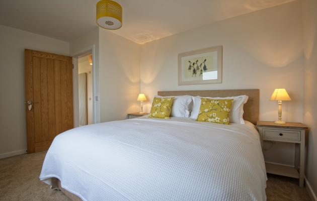 Curlew Cottage superking master bedroom