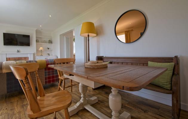 Edenville Cottage dining area