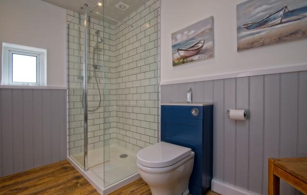 Edenville Cottage shower